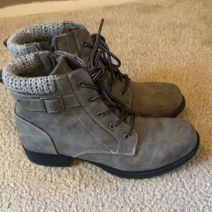 Sporto Gray Combat Boots with Knit Cuff size 8M